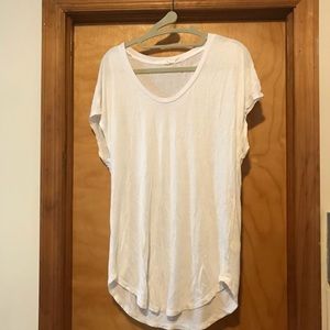 Very soft, long white t-shirt